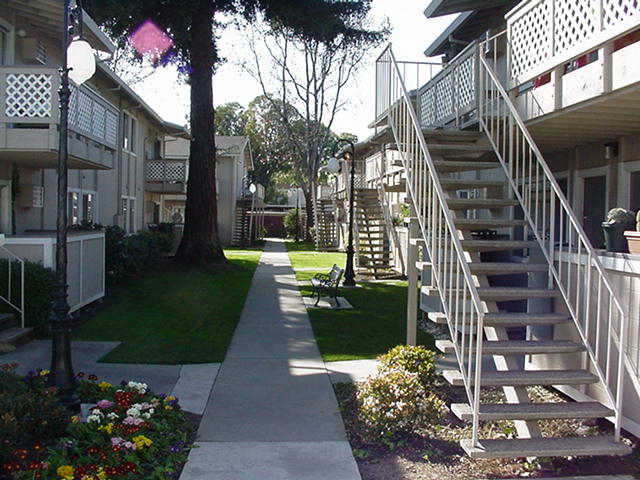 Central Park Apartments | 1750 Stokes St, San Jose, CA 95126, USA | Phone: (408) 998-0300