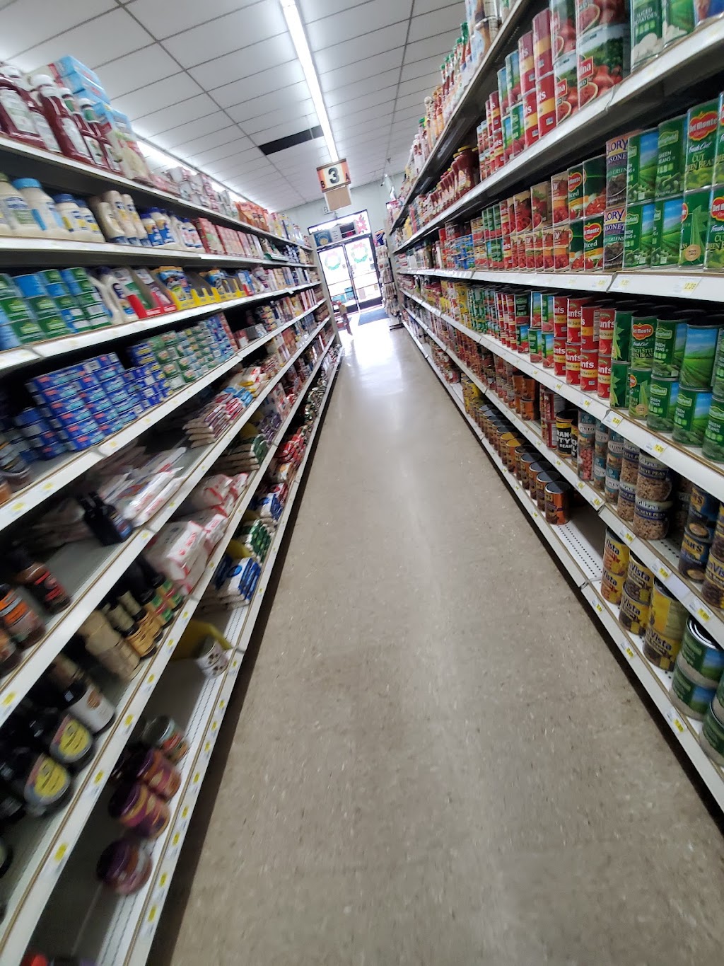 Red & White Superette Inc | 700 N Coast Hwy, Oceanside, CA 92054, USA | Phone: (760) 722-5557