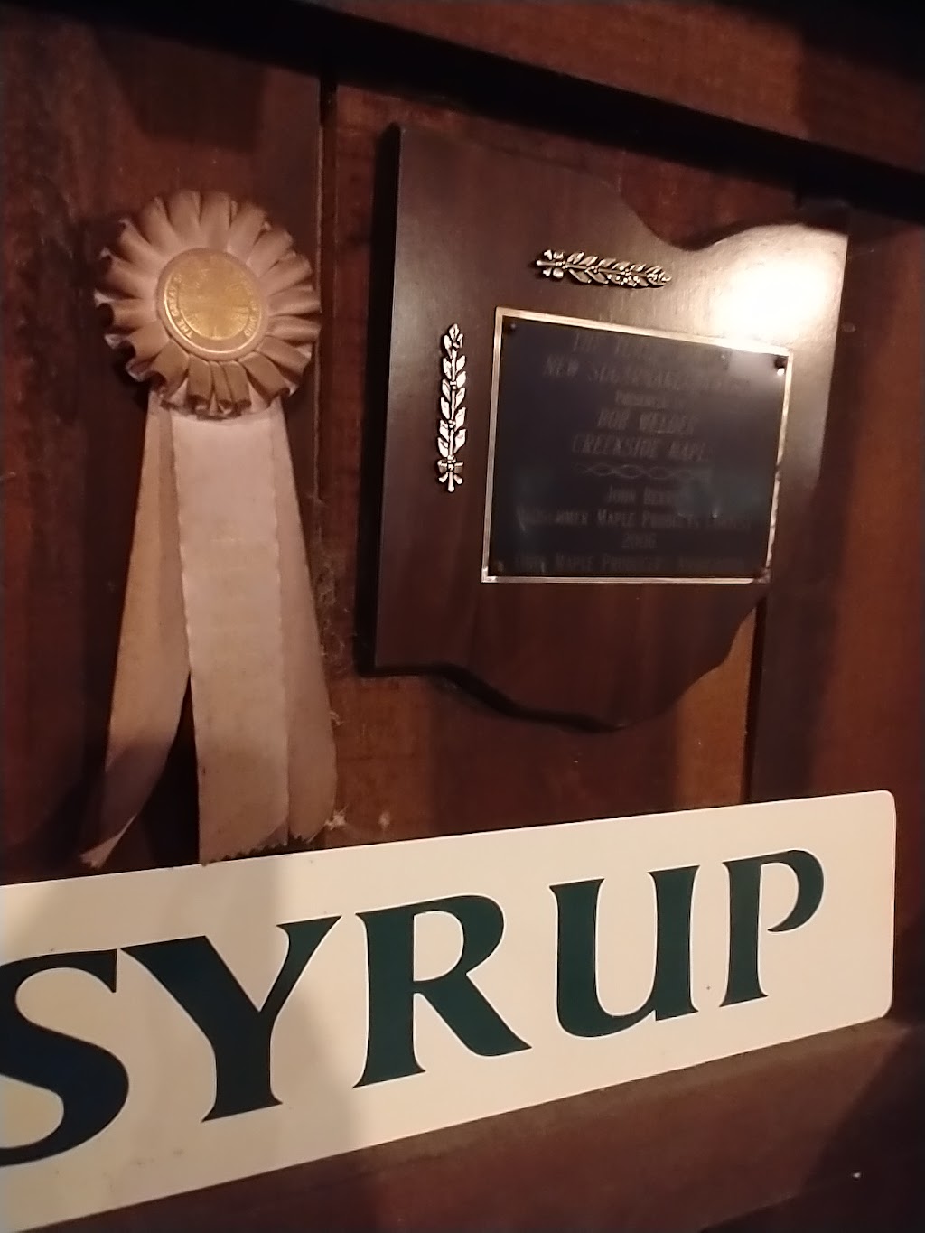 Creekside Maple | 16767 Swine Creek Rd, Middlefield, OH 44062, USA | Phone: (440) 632-9241