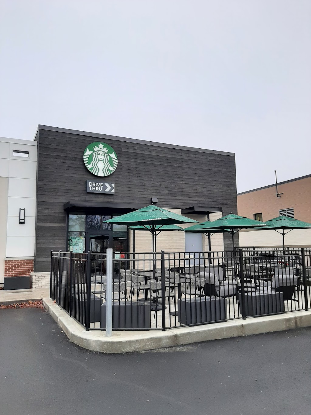 Starbucks | 575 Worcester Rd, Framingham, MA 01701, USA | Phone: (508) 879-9185