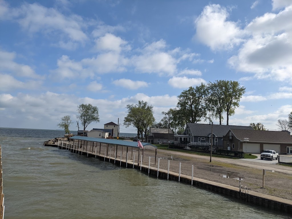 Fishermens Cove Marina | 10221 W Locust Point Rd, Oak Harbor, OH 43449 | Phone: (419) 306-0301