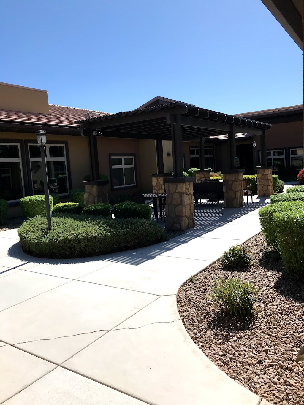 Mosaic Gardens Memory Care at Chandler | 850 S Pennington Dr, Chandler, AZ 85224, USA | Phone: (480) 769-8101