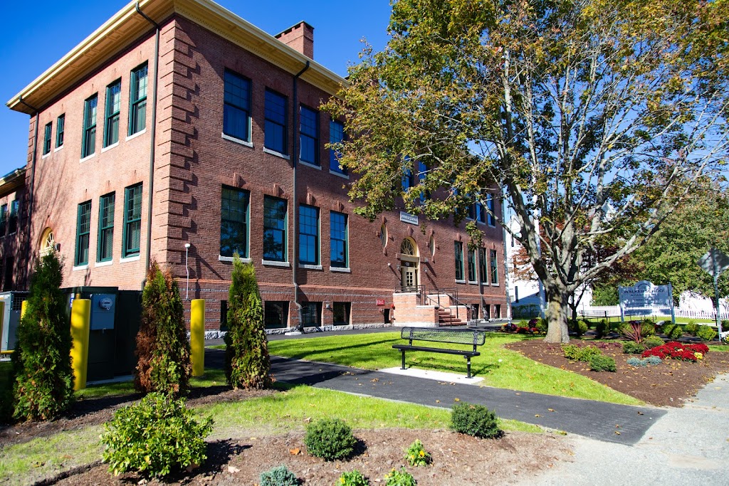 Walker School Apartments | 135 Berkley St, Taunton, MA 02780, USA | Phone: (508) 599-2268