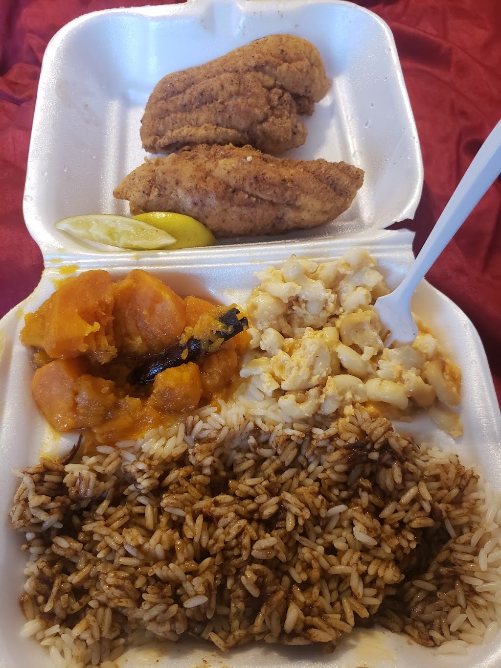 Eloise & Earnestine Soul Food | 6781 NW 27th Ave suite c, Miami, FL 33147, USA | Phone: (305) 687-7774