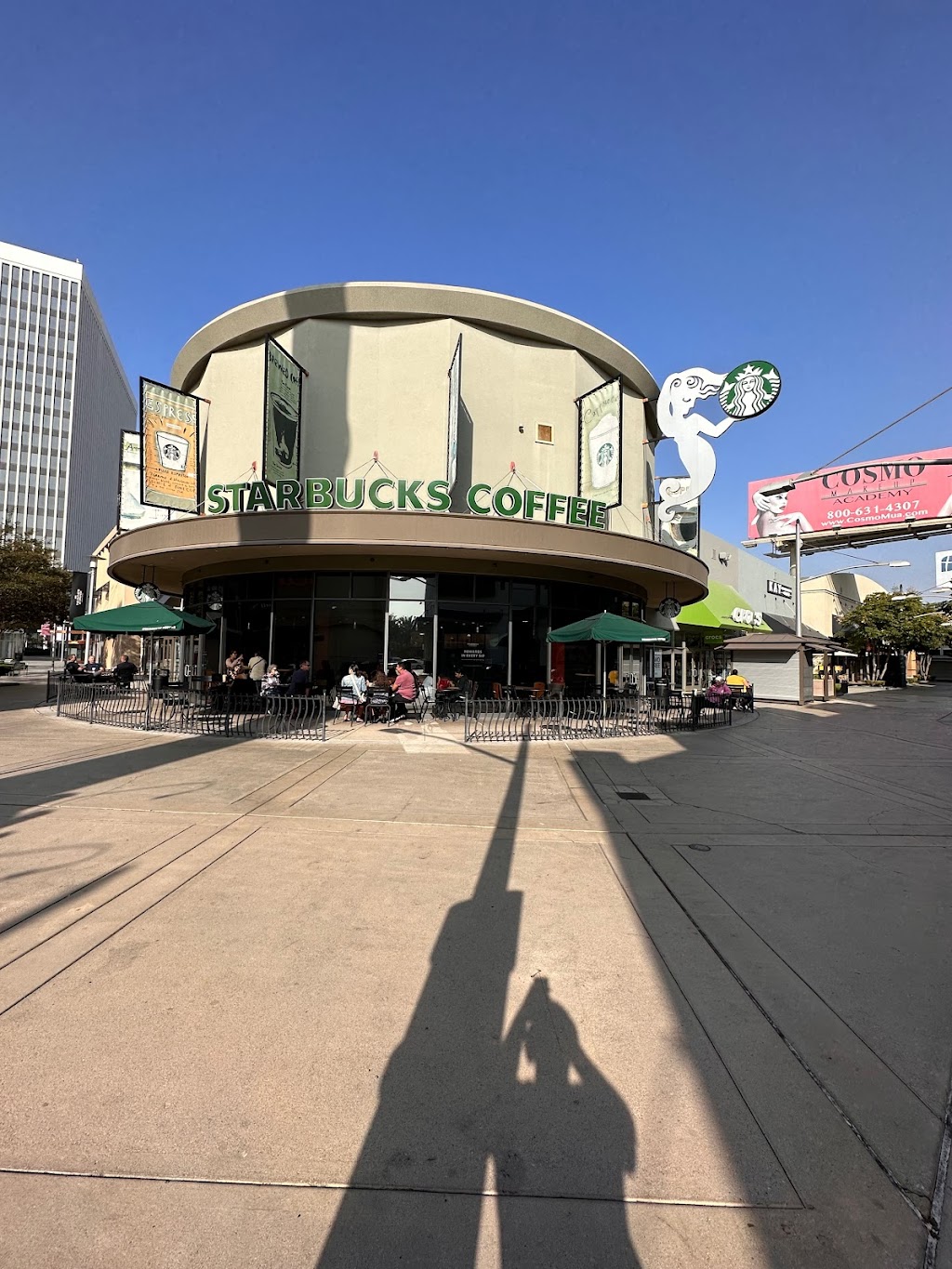 Starbucks | 20 City Blvd W, Orange, CA 92868 | Phone: (714) 769-3175