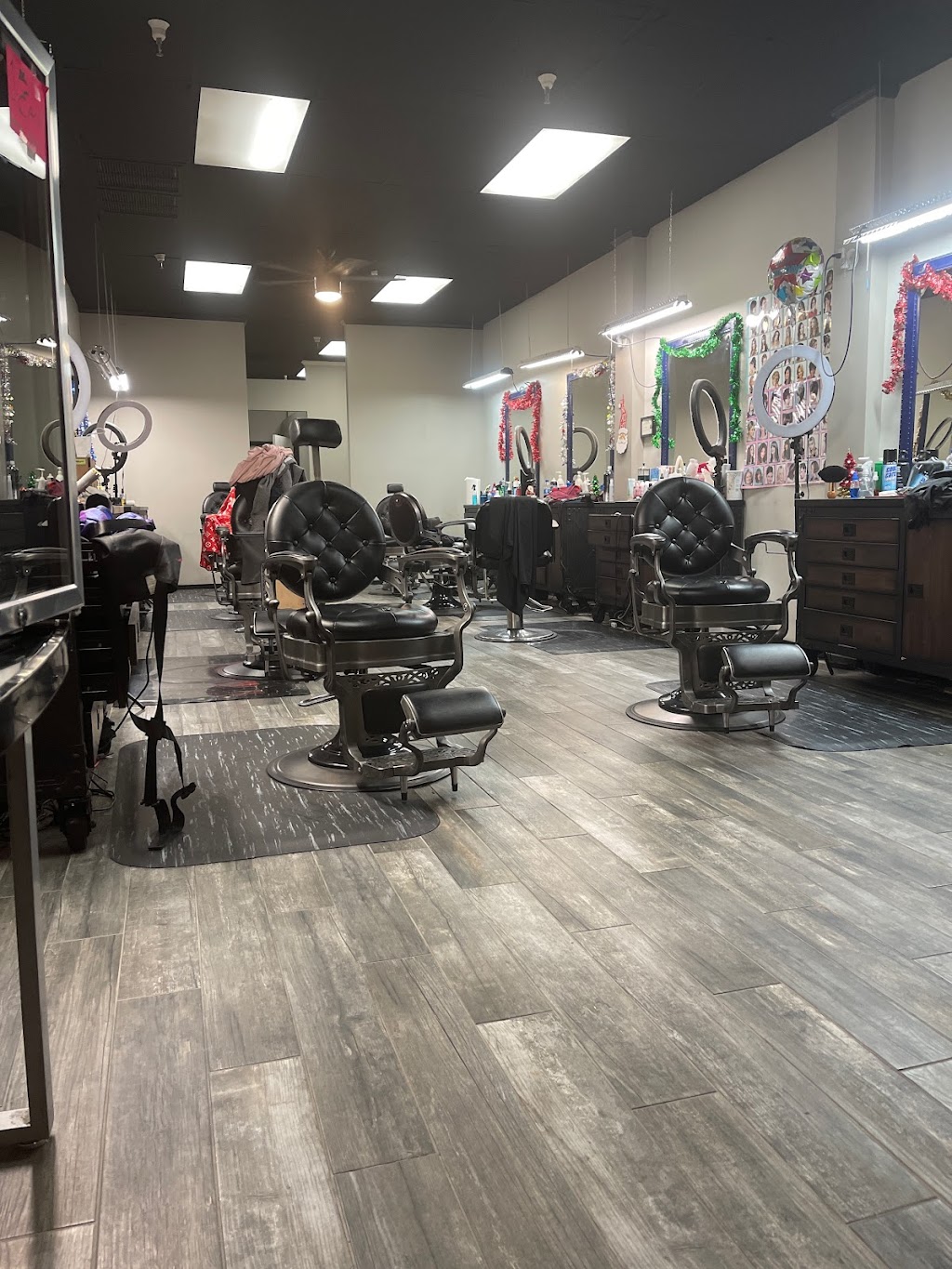 West Cuts Barber & Hair Salon | 2929 N 75th Ave #8, Phoenix, AZ 85033, USA | Phone: (480) 253-8250