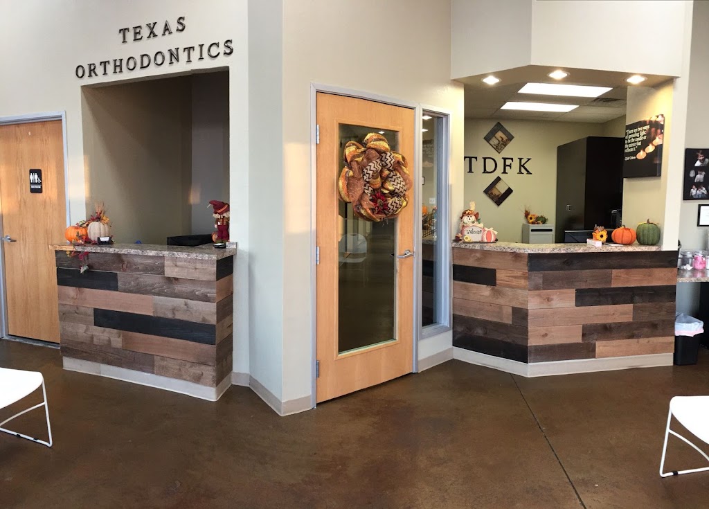 Texas Dentistry and Braces | 301 Tanger Dr #225, Terrell, TX 75160, USA | Phone: (972) 563-9444