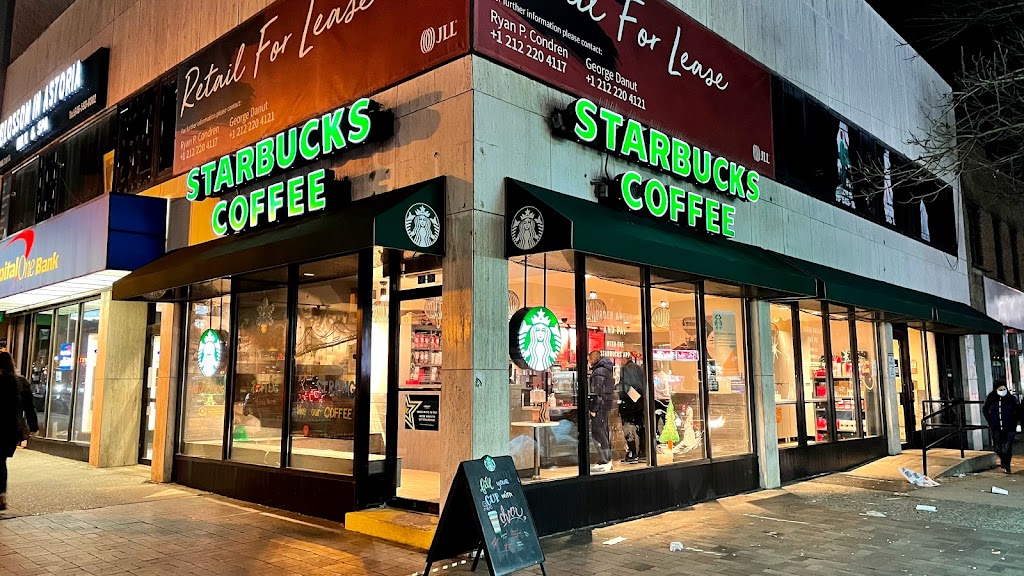 Starbucks | Photo 4 of 10 | Address: 22-28 31st St, Queens, NY 11105, USA | Phone: (718) 626-6004