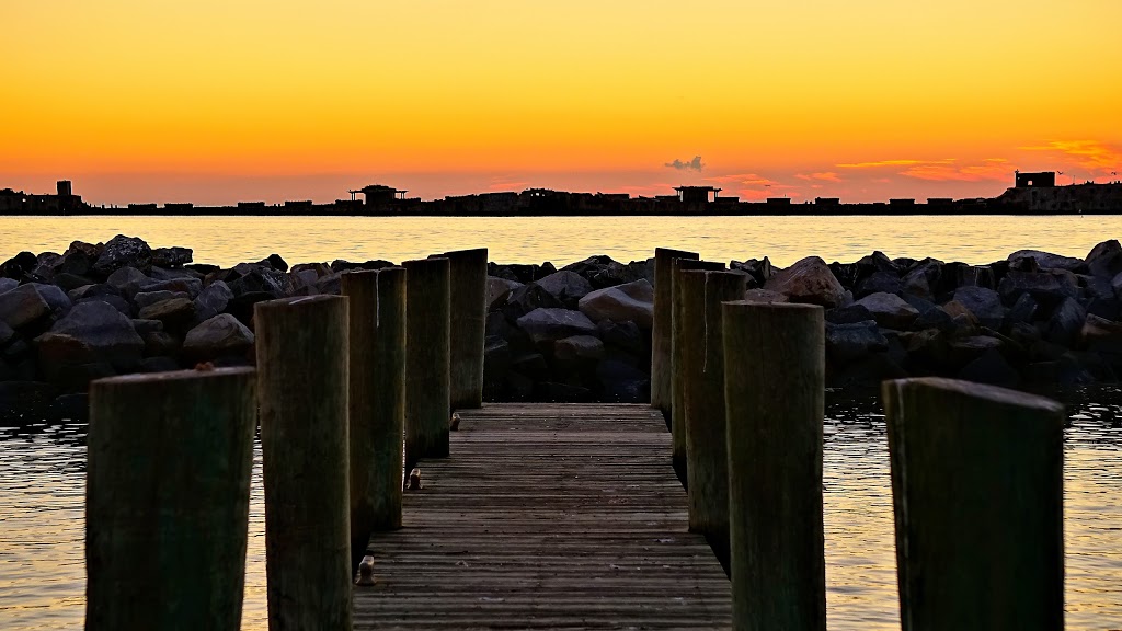 Kiptopeke Breakwater | 23310 Chesapeake Bay Bridge Tunnel, Cape Charles, VA 23310, USA | Phone: (757) 331-2267