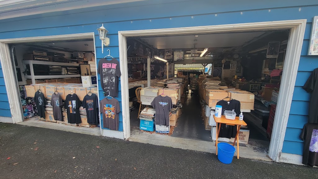 The Vinyl Garage | 21130 22nd Ave W, Lynnwood, WA 98036, USA | Phone: (425) 492-6949