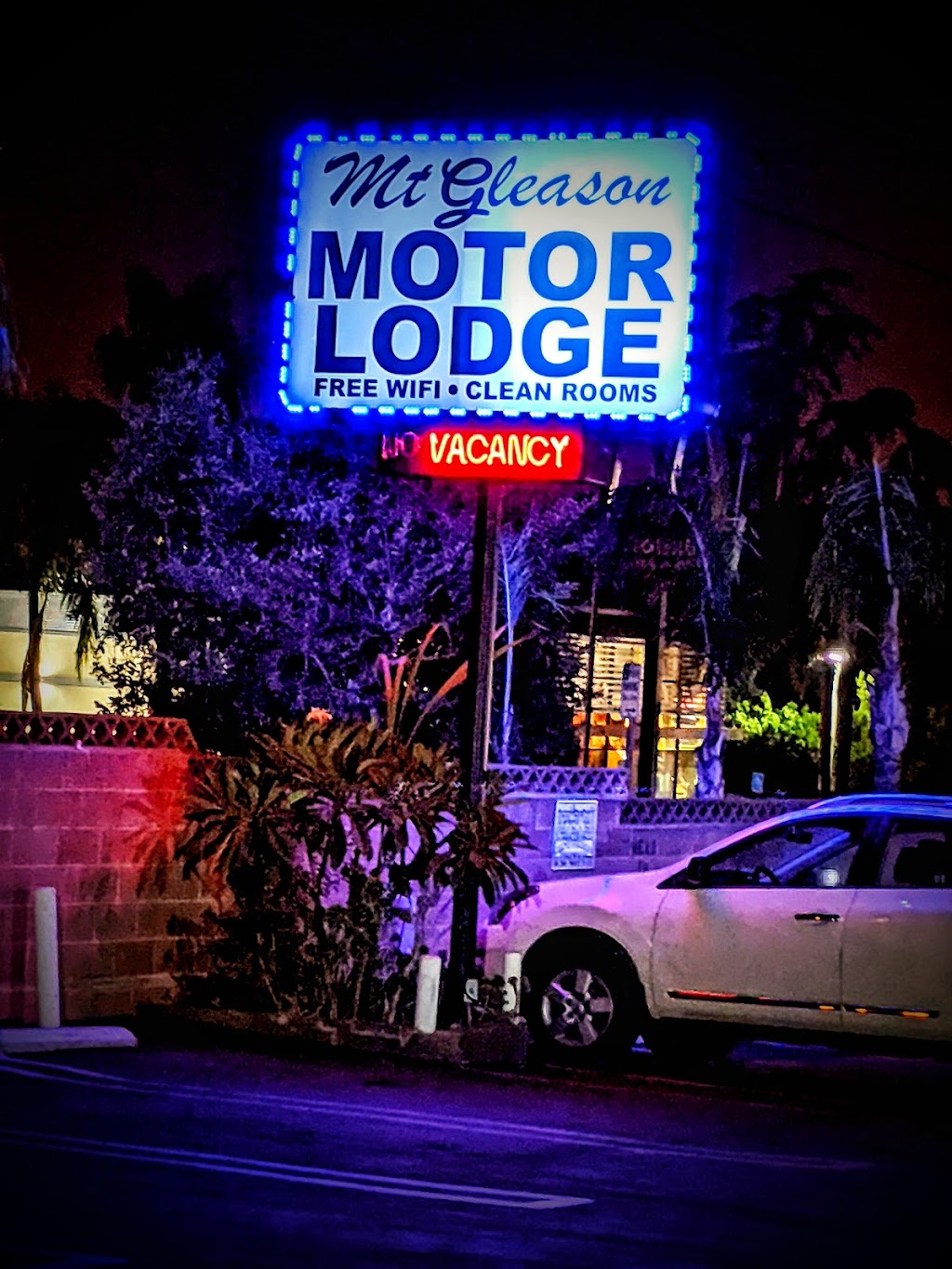 Mt. Gleason Motorlodge | 7927 Foothill Blvd, Tujunga, CA 91040, USA | Phone: (818) 352-7112