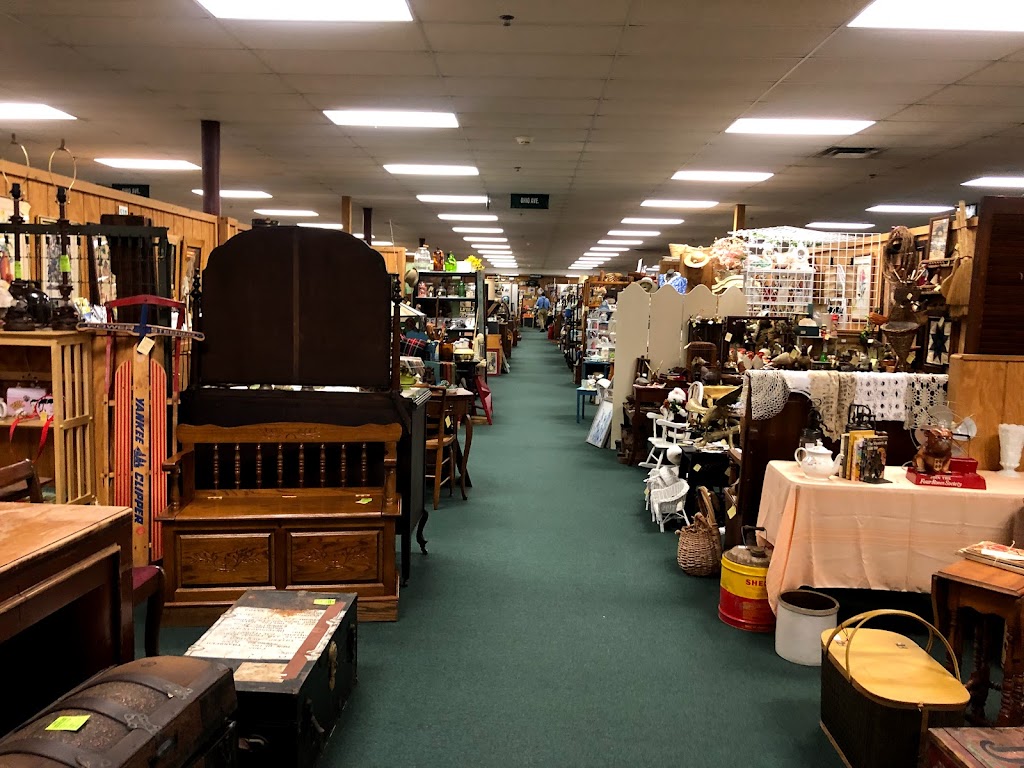 I-76 Antique Mall | 4284 Lynn Rd, Ravenna, OH 44266, USA | Phone: (330) 325-9776