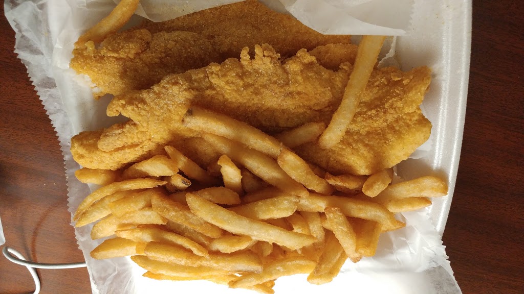 Sharks Fish & Chicken | 340 E 167th St, Harvey, IL 60426, USA | Phone: (708) 566-5323