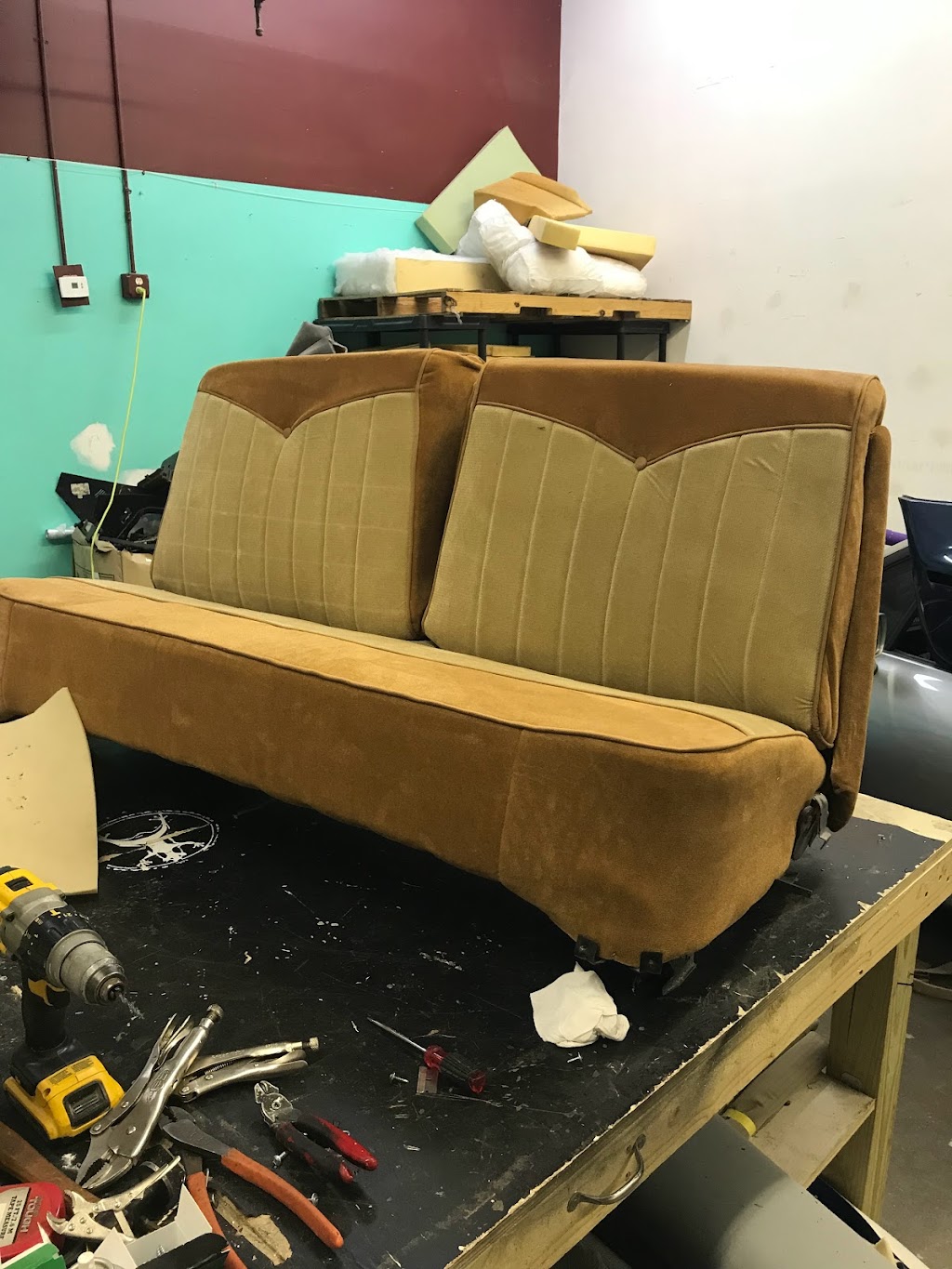 O.A.M UPHOLSTERY | 3564 Macdonnell Dr, Norman, OK 73069, USA | Phone: (405) 310-9009