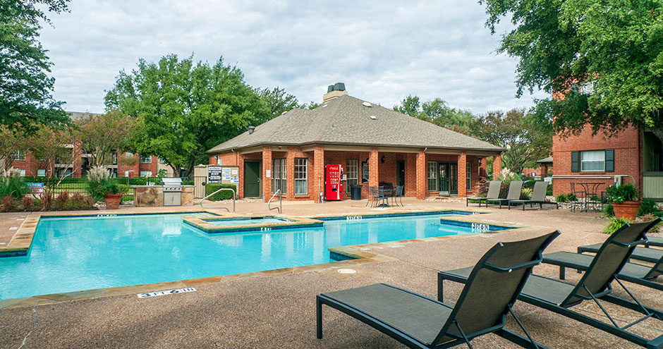 Elliotts House Of Glass & Windows | 3270 E Traction Rd, Crawfordsville, IN 47933, USA | Phone: (765) 364-1897