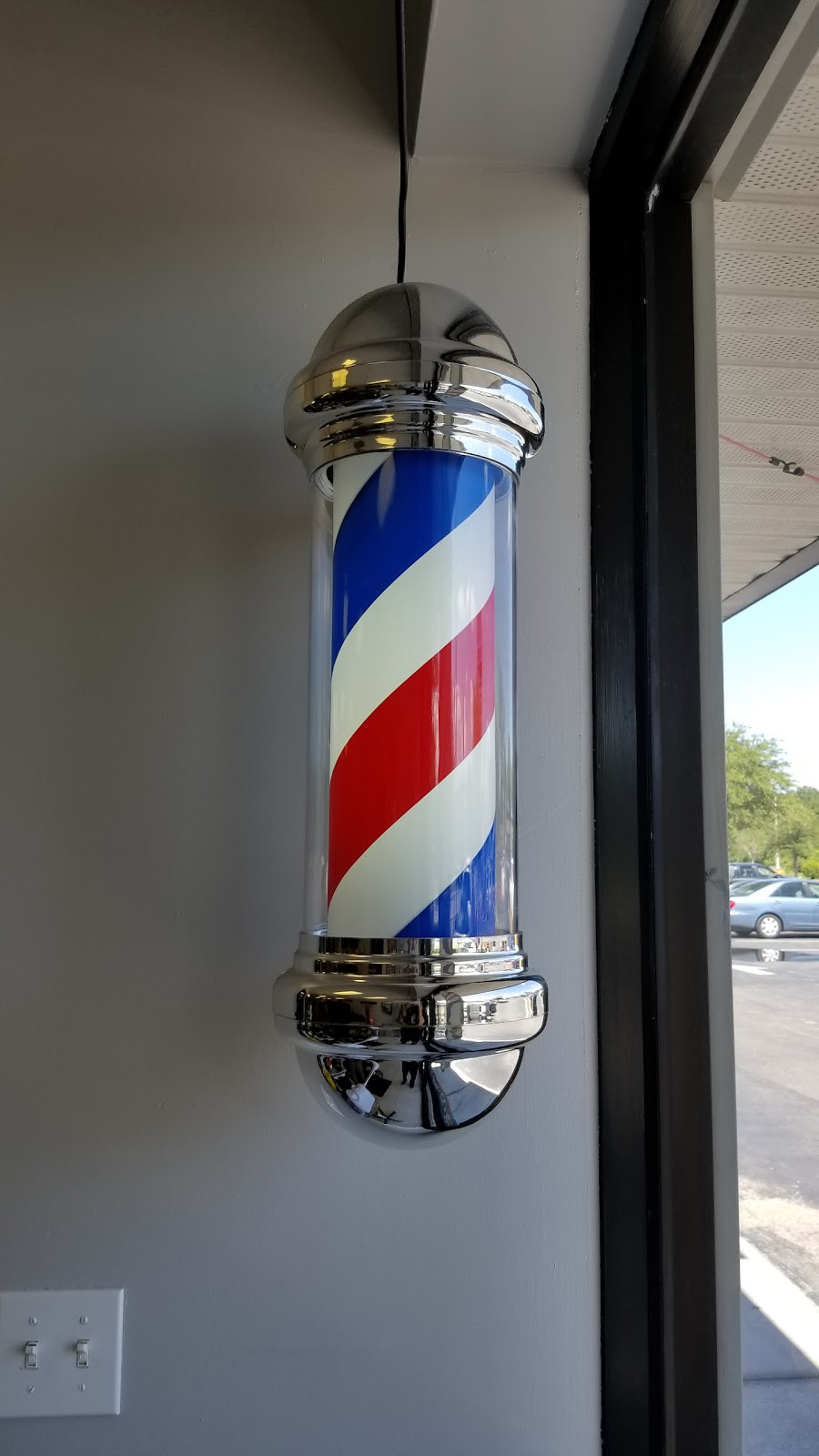 Luigis Barber Shop | S, 7441 US-301 Suite 101, Riverview, FL 33578, USA | Phone: (813) 512-7438