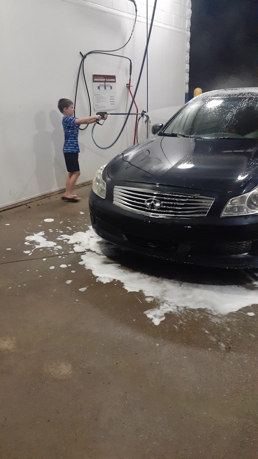 Hurricane Bay Carwash | 1089 Bloomfield Rd, Bardstown, KY 40004, USA | Phone: (502) 348-3412