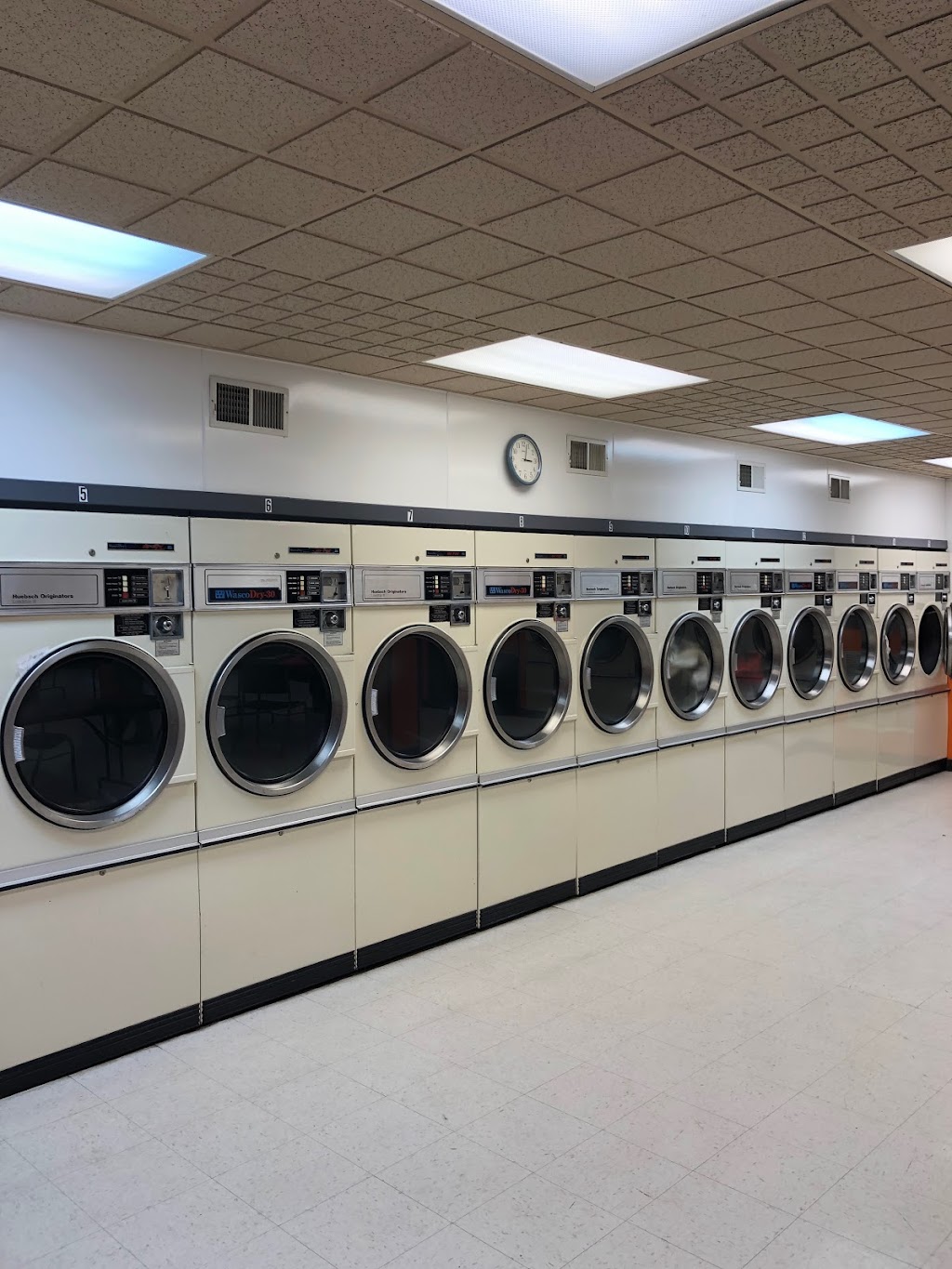 Ford City Coin-Op Laundromat | 1622 5th Ave, Ford City, PA 16226, USA | Phone: (724) 421-7179