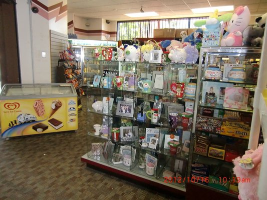 Oak Hills Medical Pharmacy | 7345 Medical Center Dr # 100, Canoga Park, CA 91307, USA | Phone: (818) 715-0070