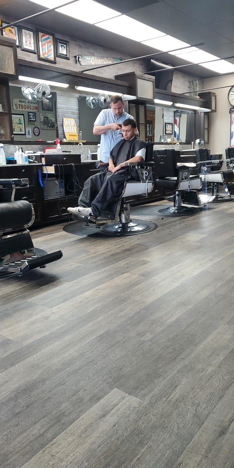 American Deluxe Barbershop | 727 W San Marcos Blvd, San Marcos, CA 92078, USA | Phone: (760) 290-3878