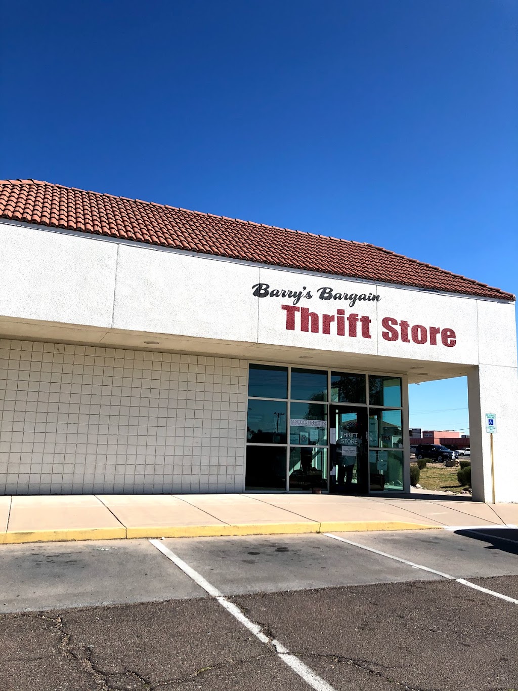 Barrys Bargain Thrift Store. | 6838 E Main St, Mesa, AZ 85207, USA | Phone: (480) 840-9351