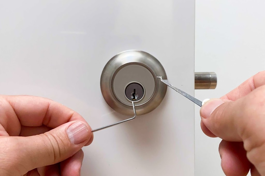 Local Plantation Locksmith | 9675 W Broward Blvd C, Plantation, FL 33324, USA | Phone: (954) 998-1813