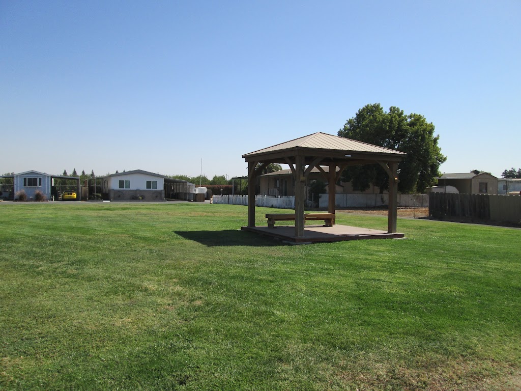 Country Squire Estates Mobile Home Park | 3418 N Waring Rd, Denair, CA 95316, USA | Phone: (209) 634-4218