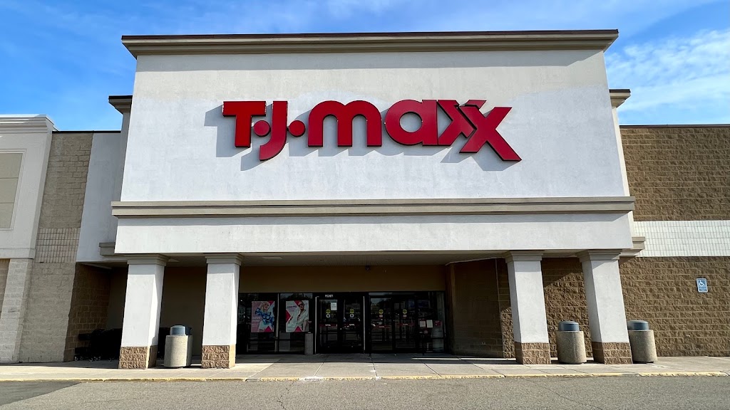 T.J. Maxx | 3976 Vineyard Dr, Dunkirk, NY 14048, USA | Phone: (716) 366-2603