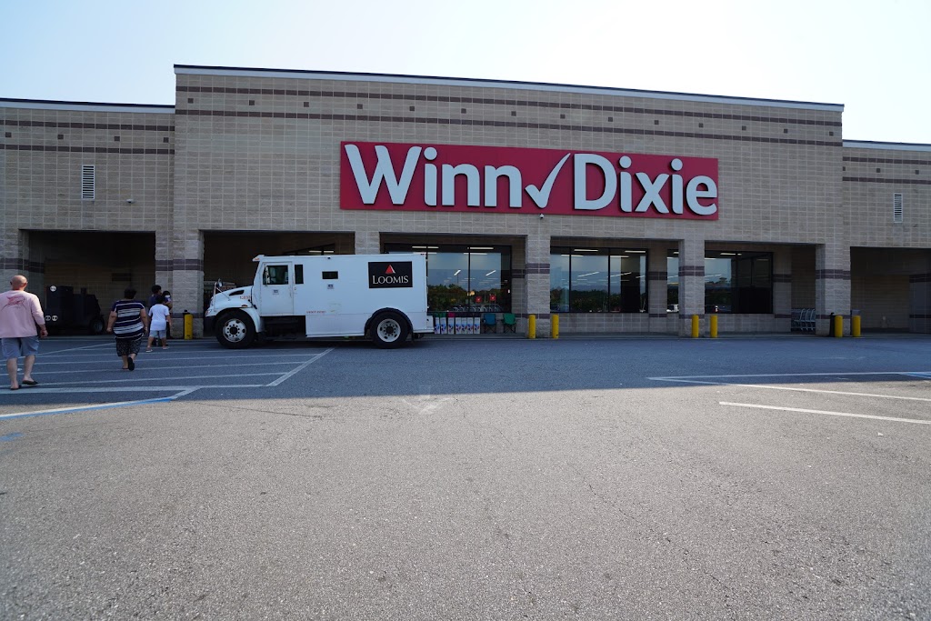 Winn-Dixie | 1061 US-280, Alexander City, AL 35010, USA | Phone: (256) 234-5141