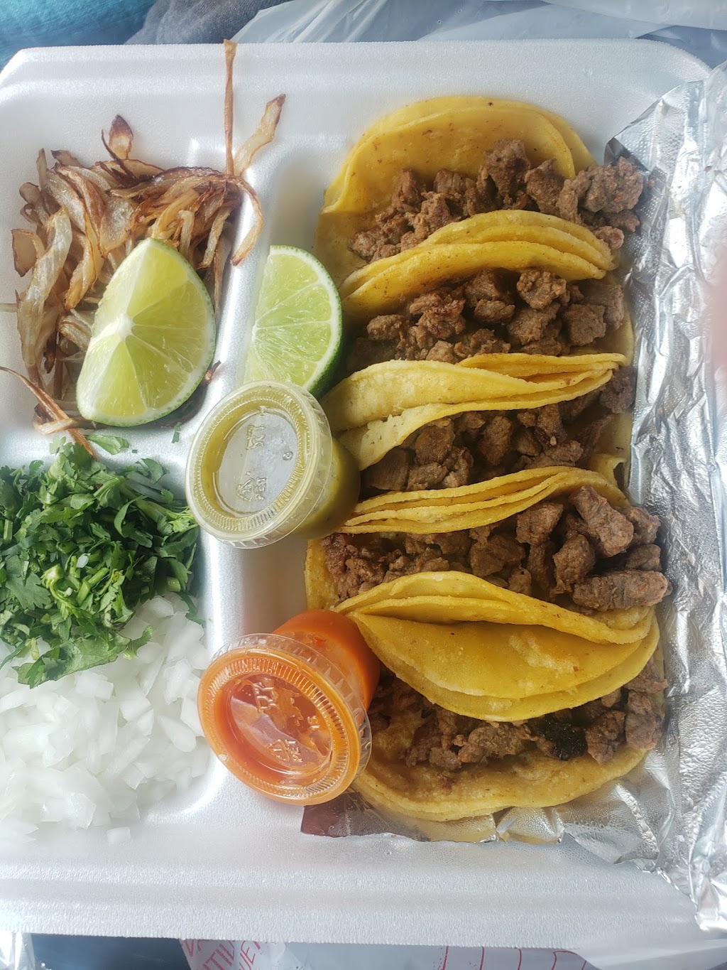 Taqueria Jalisco | 743 TX-173, Devine, TX 78016 | Phone: (830) 931-7416