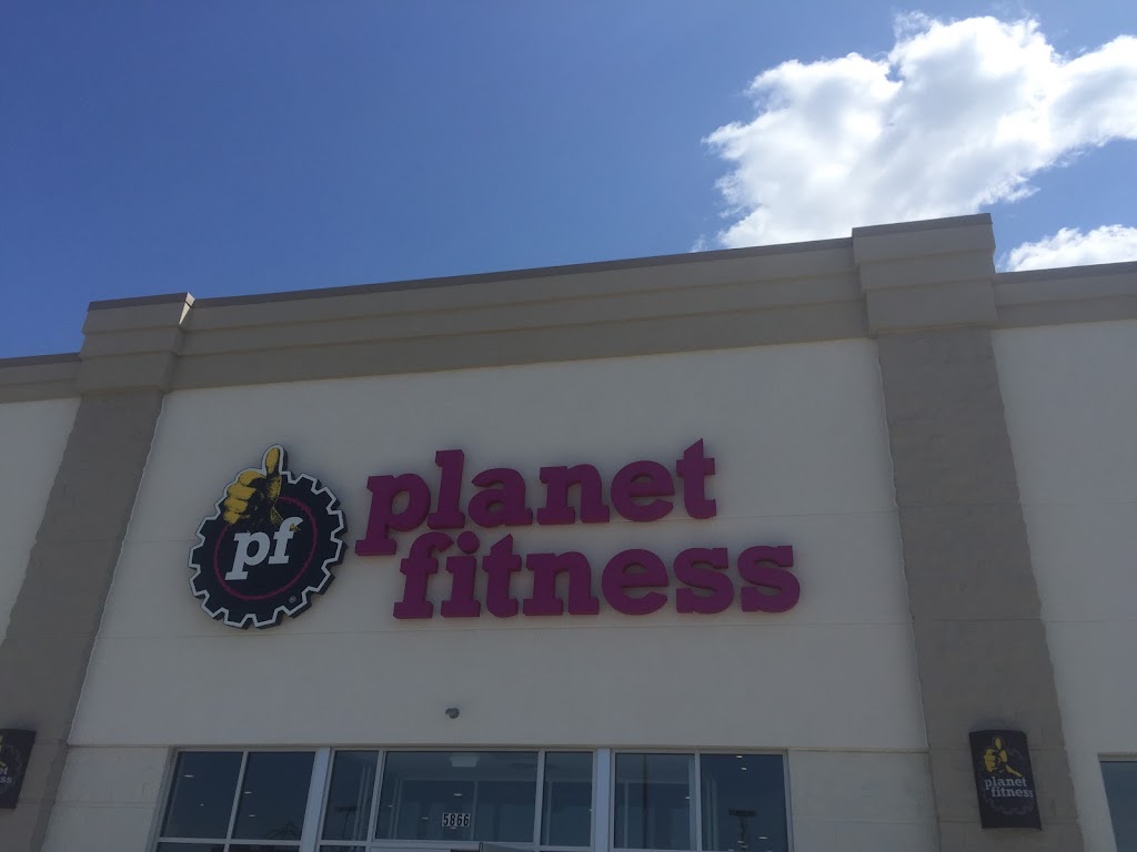 Planet Fitness | 5866 Middlebelt Rd, Garden City, MI 48135, USA | Phone: (734) 742-5924