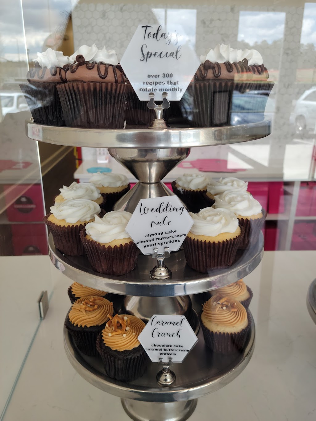 Smallcakes Buford: A Cupcakery and Creamery | The Exchange at Gwinnett, 2925 Buford Dr Ste 1220, Buford, GA 30519, USA | Phone: (770) 224-8033