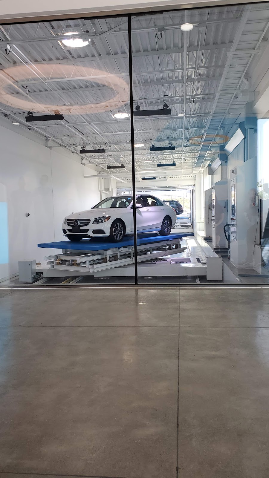 Carvana Westminster | 13950 Springdale St, Westminster, CA 92683, USA | Phone: (833) 819-0667