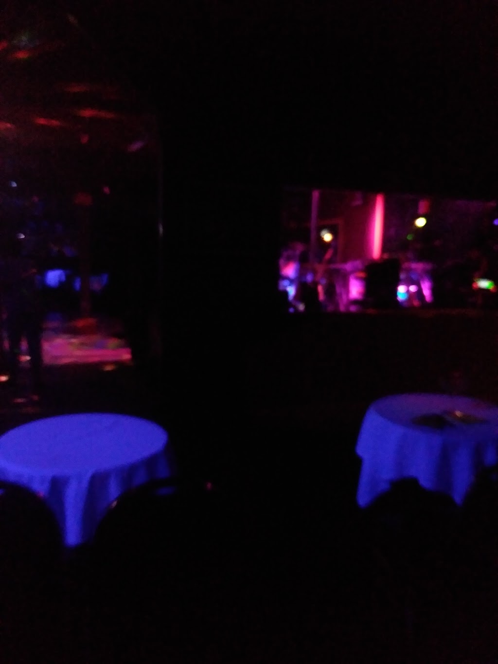 El Mexico Night Club | 2726 S Elm Ave, Fresno, CA 93706, USA | Phone: (559) 304-5566