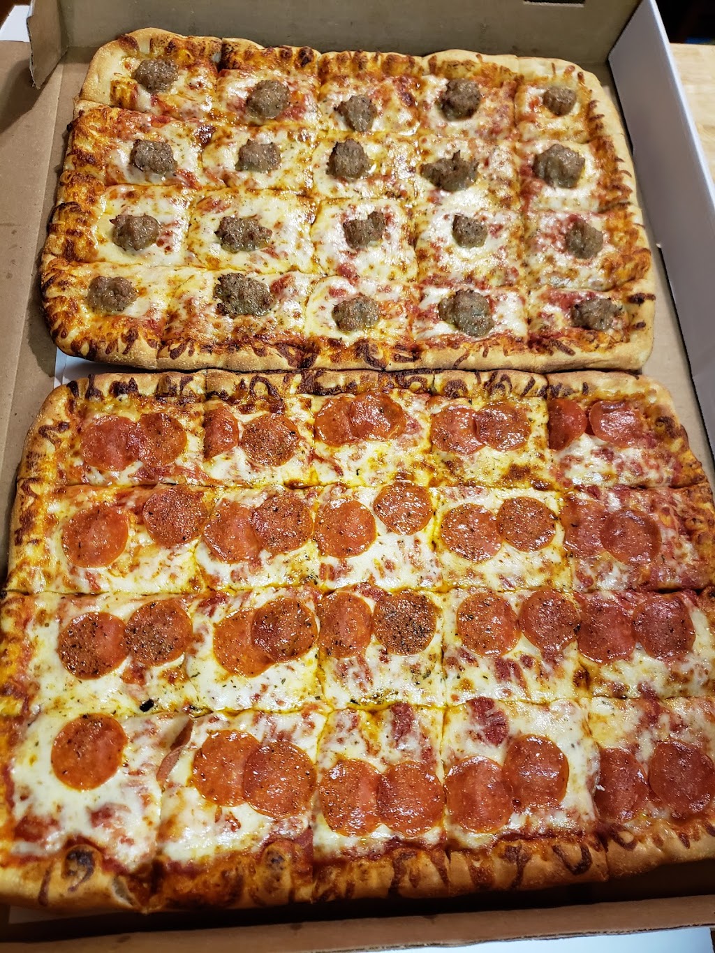 Napoleons Pizza | 5956 State Rd, Parma, OH 44134, USA | Phone: (440) 886-5533