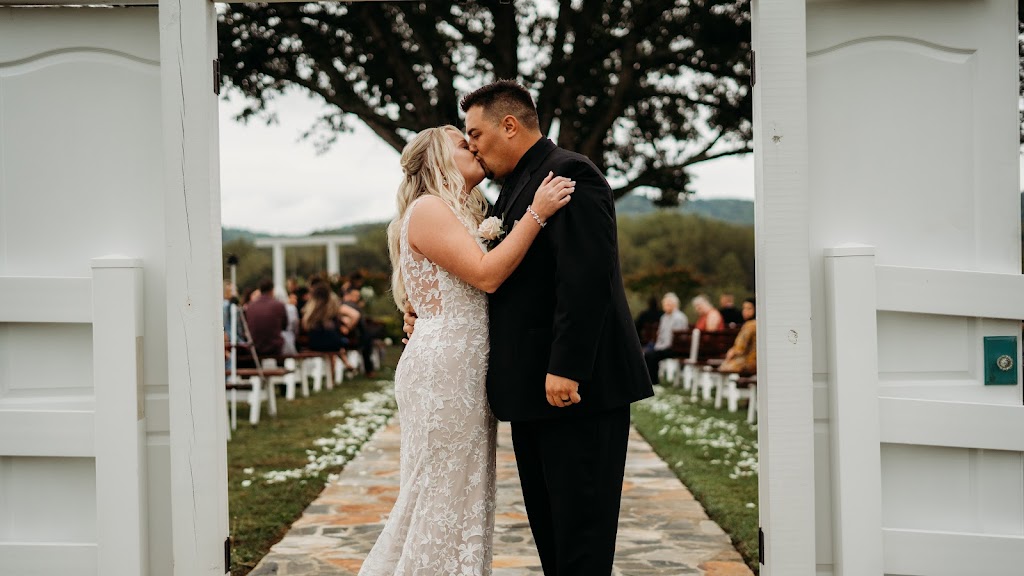 Mayberry Meadows Weddings and Events | 324 Sidden St, Mt Airy, NC 27030, USA | Phone: (336) 777-6164