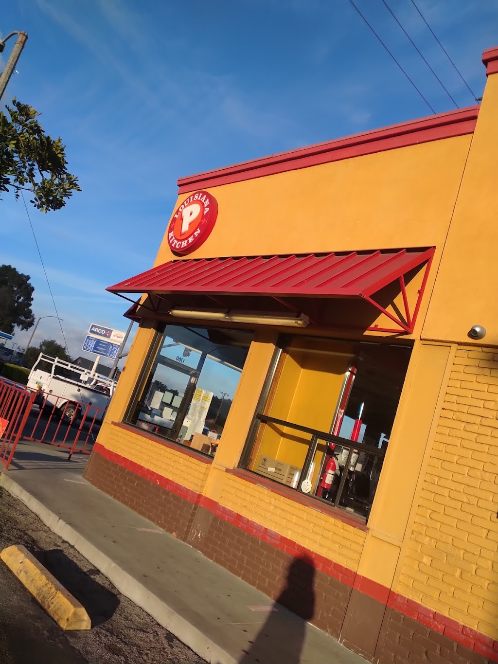 Popeyes Louisiana Kitchen | 1700 W Willow St, Long Beach, CA 90810, USA | Phone: (562) 424-7137