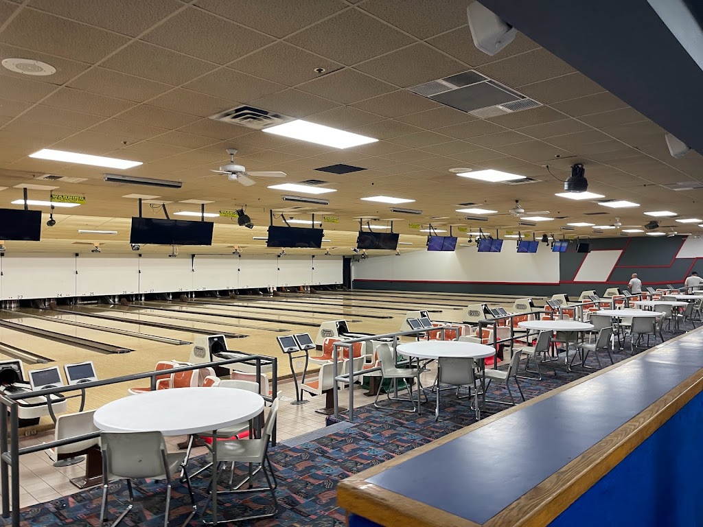 Finnigans Lanes | 101 Locust St, Lakewood, NJ 08701, USA | Phone: (732) 364-8080