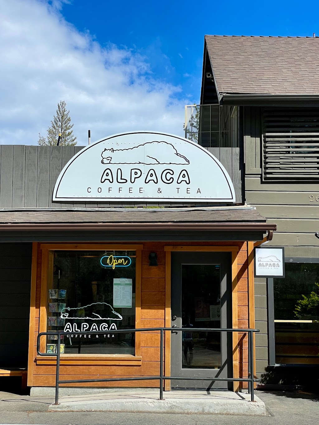 Alpaca Coffee & Tea | 26600 CA-243 Ste B, Idyllwild-Pine Cove, CA 92549, USA | Phone: (951) 468-4663