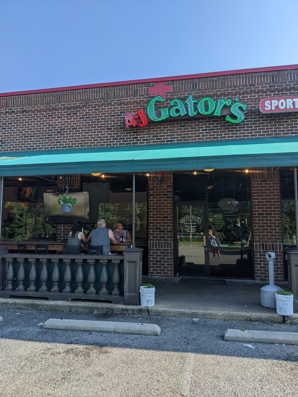 AJ Gators Sports Bar & Grill | 1993 Sandbridge Rd, Virginia Beach, VA 23456, USA | Phone: (757) 689-8777