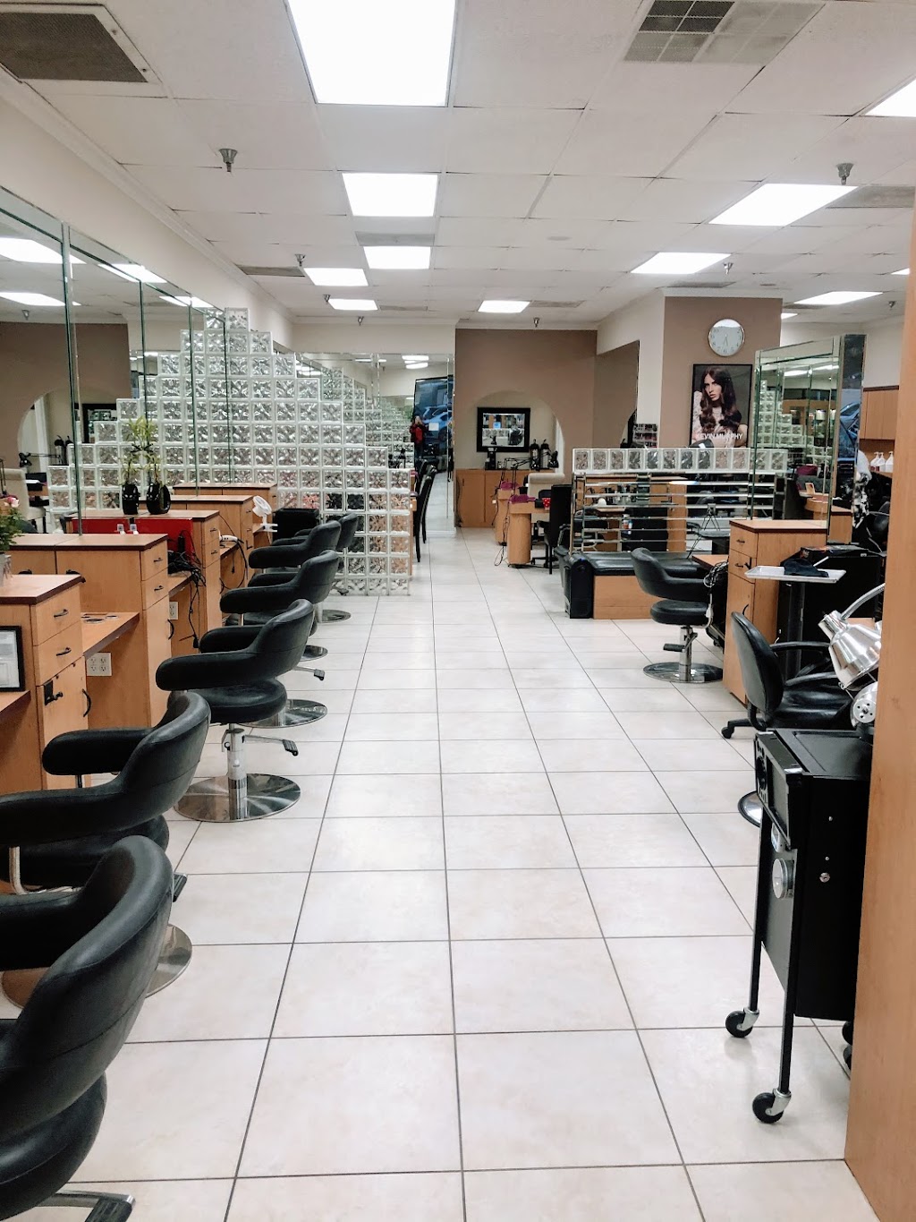 Le Salon Complet - Hair, Nail & Makeup | 19300 Rinaldi St A, Porter Ranch, CA 91326, USA | Phone: (818) 366-6849