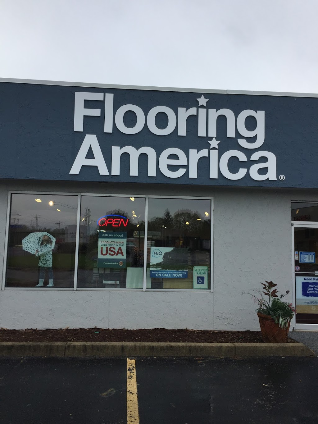 Collins & Sons Flooring America | 2431 N Illinois St, Swansea, IL 62226, USA | Phone: (618) 234-2915