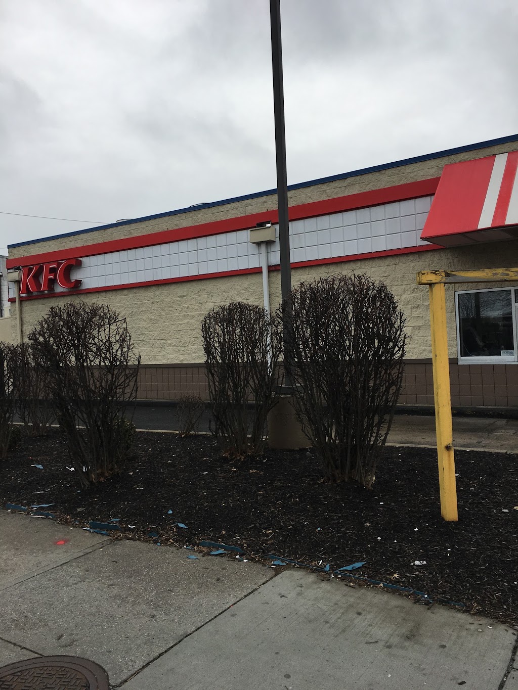 KFC | 311 Hempstead Turnpike, Elmont, NY 11003, USA | Phone: (516) 355-5990