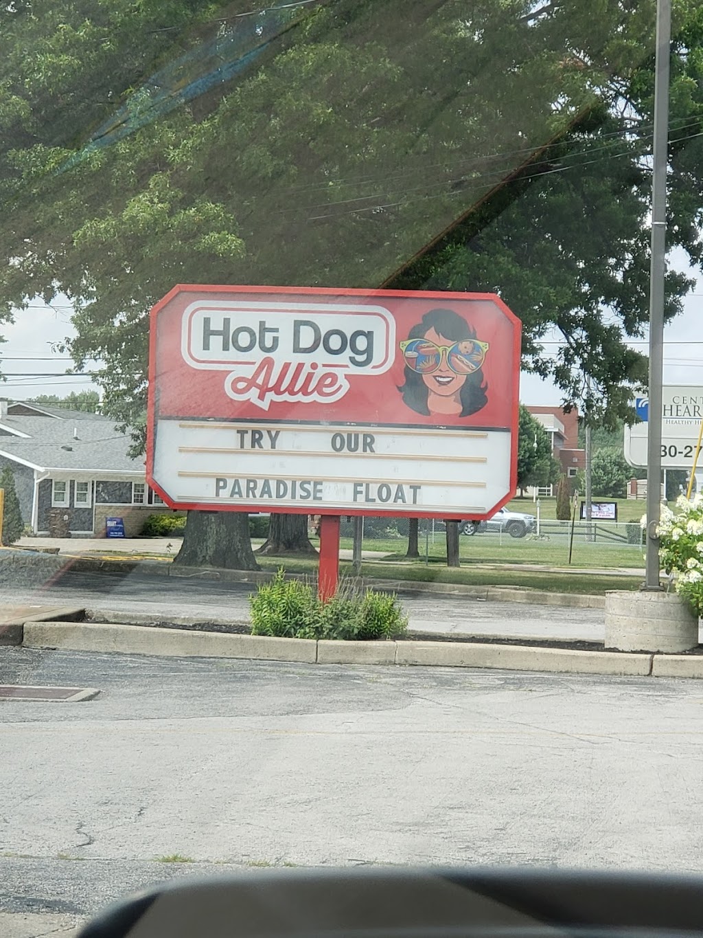 Hot Dog Allie Austintown | 1412 S Raccoon Rd, Austintown, OH 44515, USA | Phone: (330) 953-3111