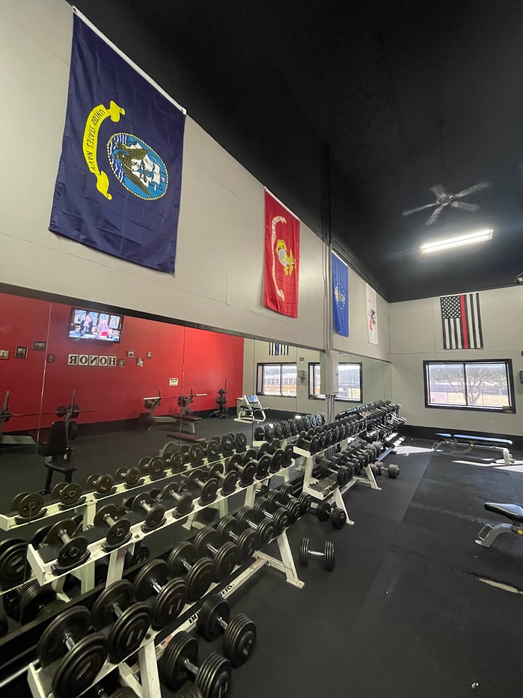 Lone Star Fitness Center | 2405 Yorkstown Dr, Ennis, TX 75119, USA | Phone: (469) 881-1919