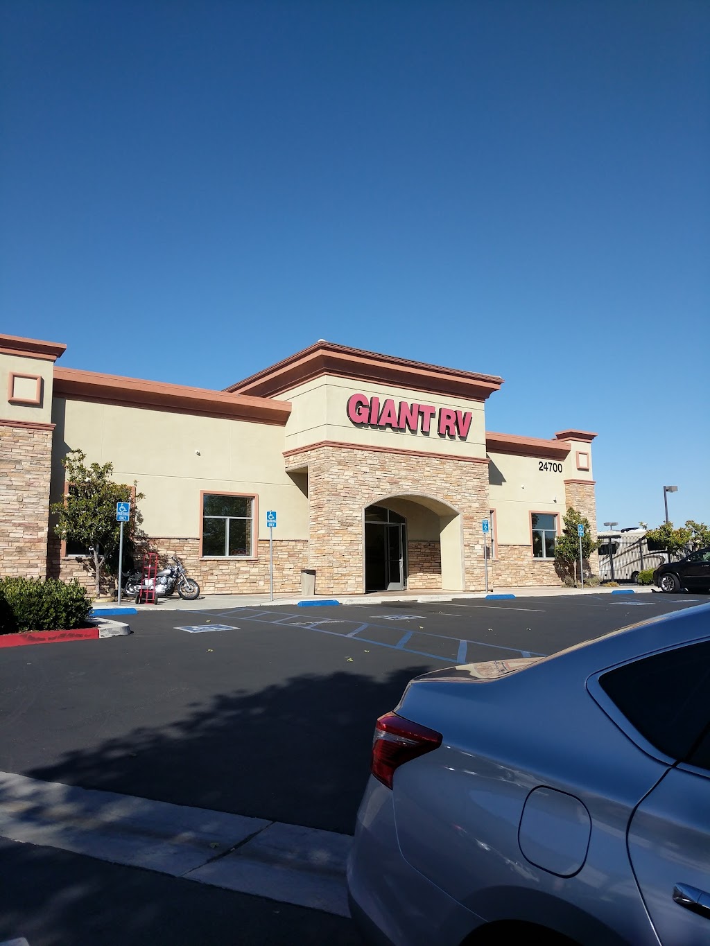 Giant RV - Murrieta | 24700 Madison Ave, Murrieta, CA 92562, USA | Phone: (951) 397-2309