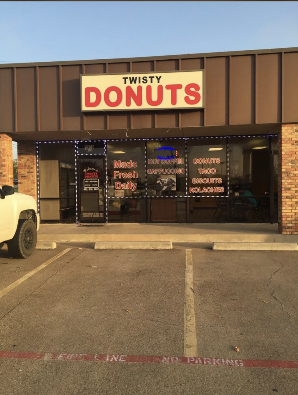 Twisty Donuts | 1258 N Main St #100, Mansfield, TX 76063, USA | Phone: (682) 518-3997