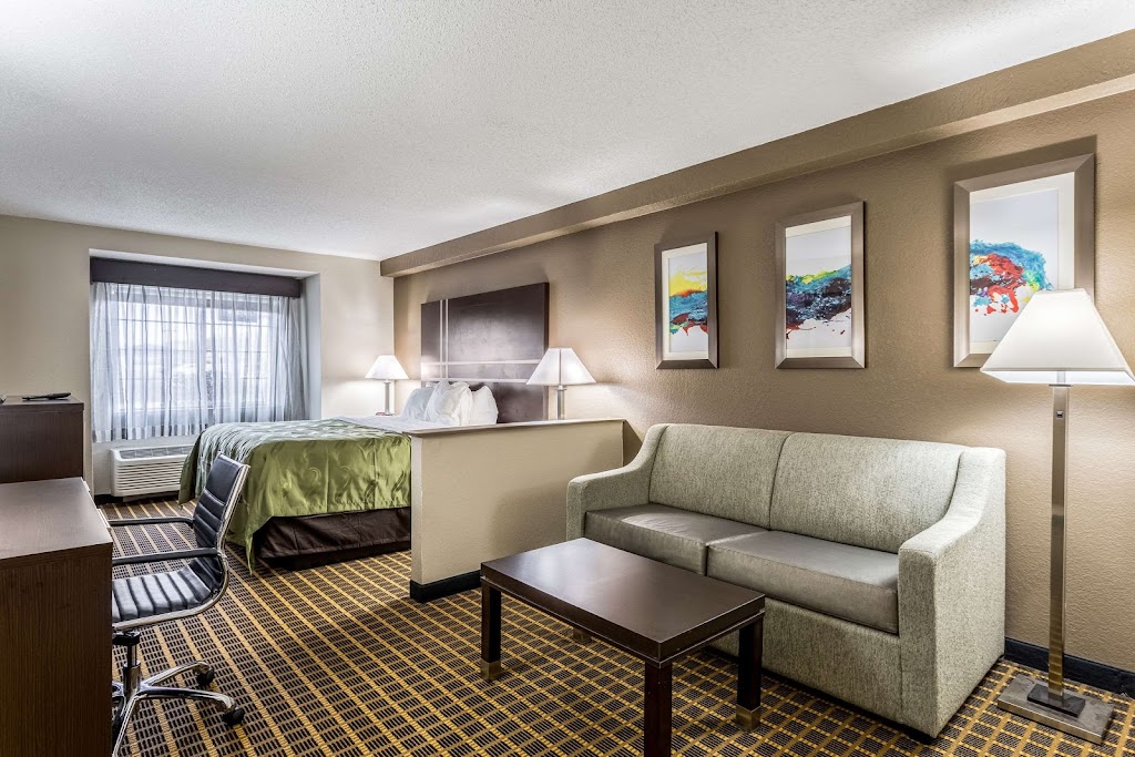 Quality Inn & Suites El Paso I-10 | 6185 S Desert Blvd, El Paso, TX 79932, USA | Phone: (915) 584-2026