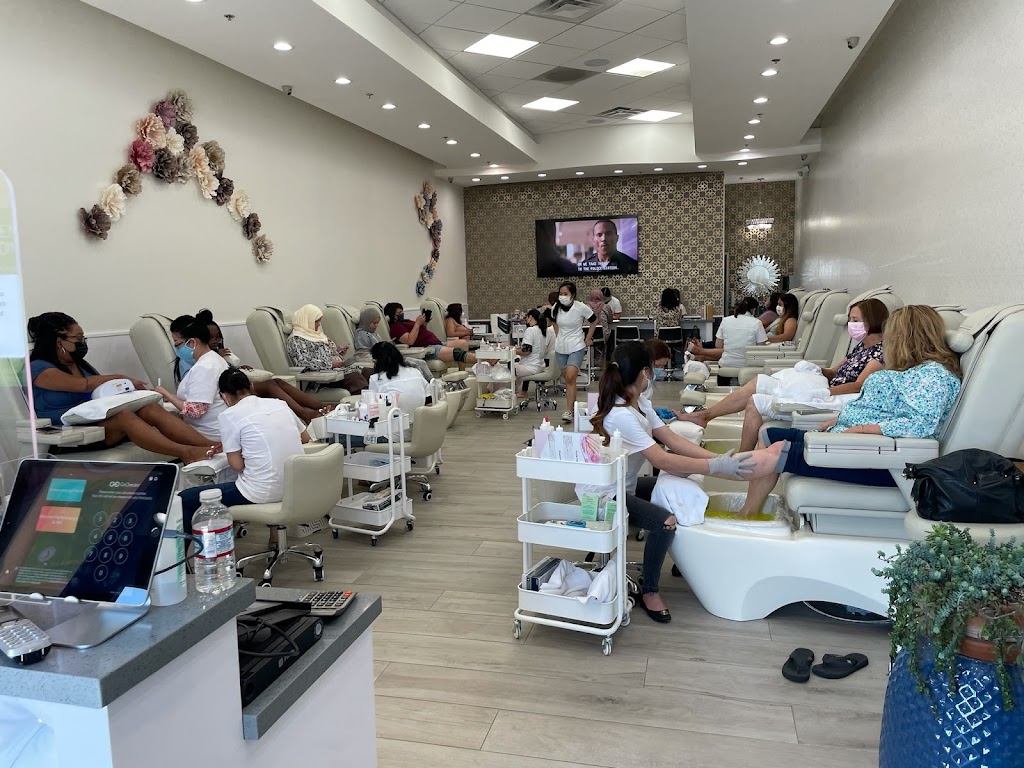 Papillon Lounge & Nails | 469 S Associated Rd, Brea, CA 92821, USA | Phone: (714) 256-9000