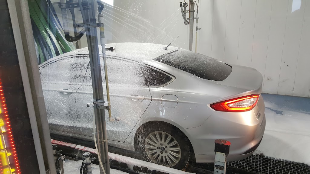 Shrewsbury Carwash, Quick Lube & Detail Center | 901 Shrewsbury Ave, Shrewsbury, NJ 07702, USA | Phone: (732) 935-9350